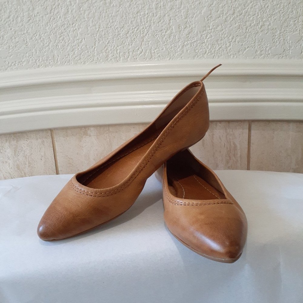 Frye Leather Flat Shoes